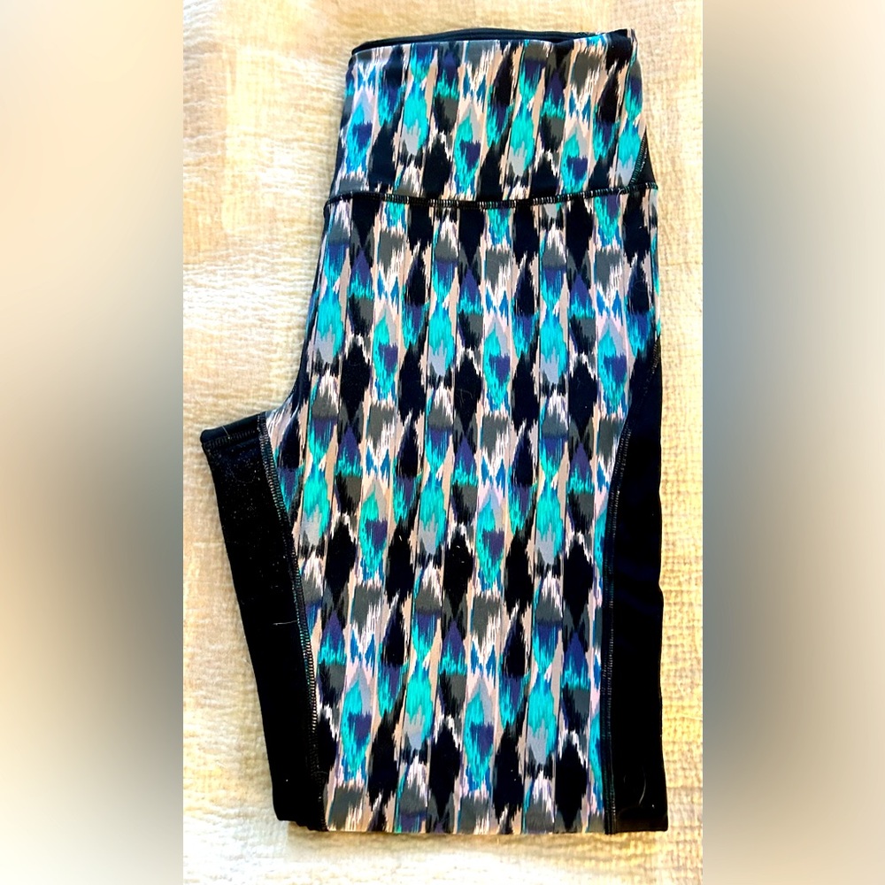 Victorias Secret knockout yoga leggings